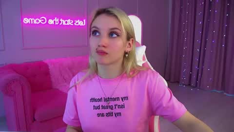 StacyEvances online show from November 14, 6:45 am