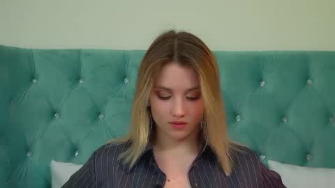 StacyEvances online show from May 2, 6:13 pm