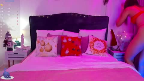 Snapshot of stacyjey chatting on December 23, 6:11 am Stacy online show from December 23, 6:11 am