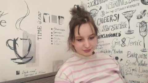 Emma online show from March 9, 7:40 pm