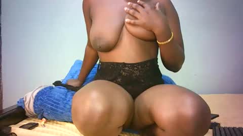 Stacysweet chocolate online show from December 19, 8:05 pm