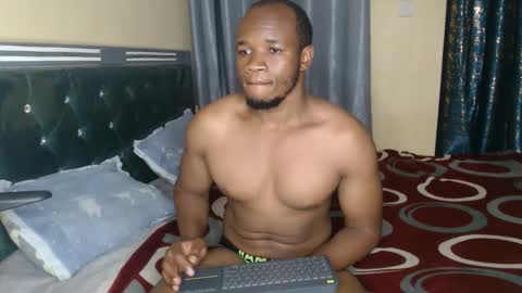 Snapshot of staminalord chatting on October 7, 3:04 am calvin online show from October 7, 3:04 am