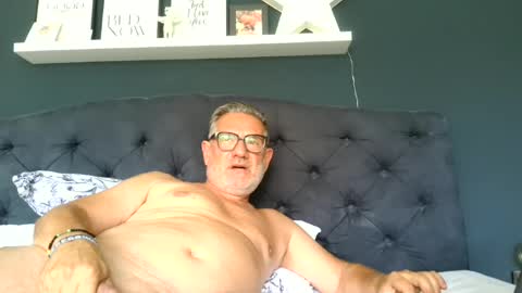 stancock13 online show from June 26, 11:03 am