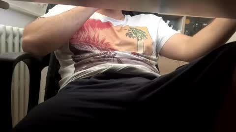 stang_ online show from September 14, 4:06 pm