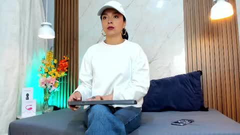 Snapshot of stangela_rivera chatting on June 24, 12:26 pm Angel Rivera online show from June 24, 12:26 pm