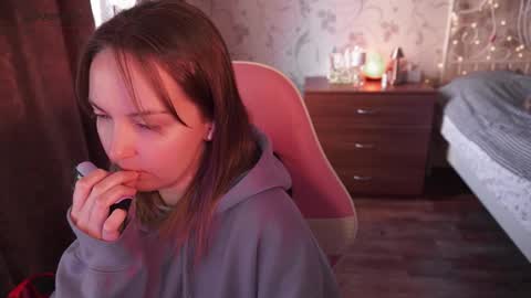 Alice online show from October 3, 9:06 am