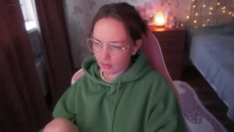 Alice online show from December 21, 8:10 am