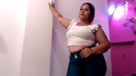 Snapshot of starfishanal21 chatting on May 23, 7:29 pm alejandra online show from May 23, 7:29 pm