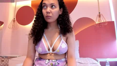 Stark Jones online show from September 14, 2:38 pm