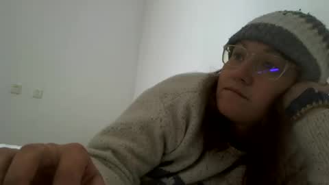 Snapshot of starlagurl chatting on February 6, 4:53 am starlagurl online show from February 6, 4:53 am