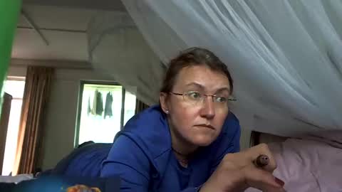 Snapshot of starlagurl chatting on February 15, 8:54 am starlagurl online show from February 15, 8:54 am
