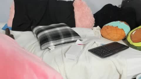 Snapshot of starlastylez chatting on January 4, 9:41 pm Starla Stylez online show from January 4, 9:41 pm