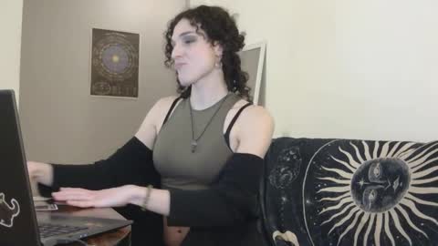 Evan online show from March 5, 10:28 pm