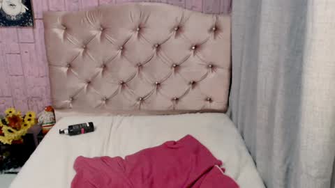 Snapshot of starsweetcute chatting on January 2, 4:52 am Celeste online show from January 2, 4:52 am