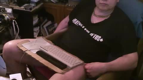 starterxyman online show from April 22, 4:52 pm