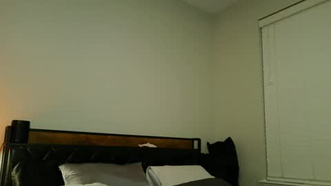 stassiebby online show from April 6, 4:46 am