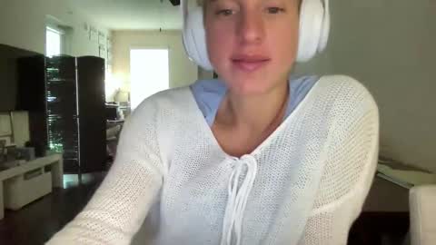 Stassiethatsororitygirl online show from October 16, 1:56 pm