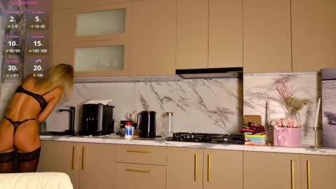 Snapshot of stasyq555 chatting on November 22, 6:40 pm StasyQ555 online show from November 22, 6:40 pm