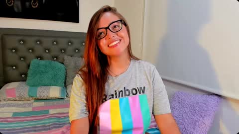 Snapshot of staywithme_x chatting on December 19, 4:13 am Melany online show from December 19, 4:13 am