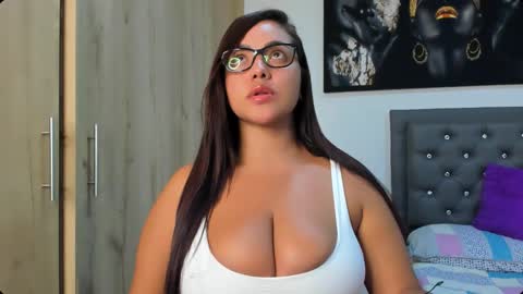 Snapshot of staywithme_x chatting on September 20, 3:18 am Melany online show from September 20, 3:18 am