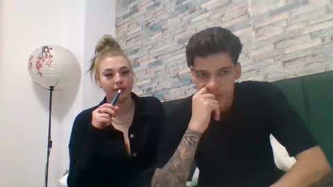 staywithuss online show from April 20, 6:53 pm