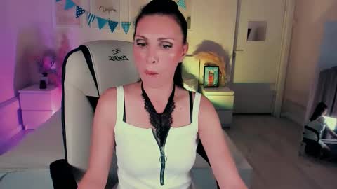 steaflers_mom online show from October 6, 7:06 am