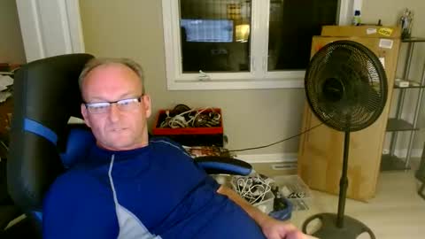 Snapshot of steakman007 chatting on May 22, 3:24 am Steakman online show from May 22, 3:24 am