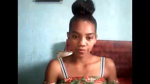 Snapshot of stecimalicia chatting on October 21, 7:20 am Malicia online show from October 21, 7:20 am