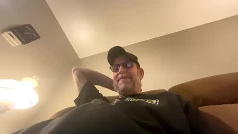 steel259373 online show from April 2, 1:47 am