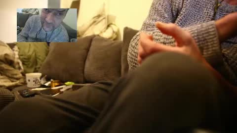 Snapshot of steelringshaft chatting on December 27, 12:07 am Mikee online show from December 27, 12:07 am