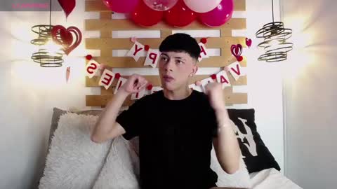 Steev online show from February 8, 4:36 am