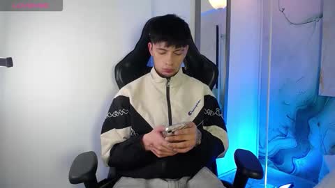 Steev online show from March 10, 3:33 am