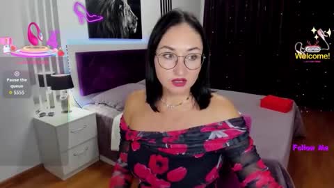 StefanaWinter online show from October 8, 11:30 am