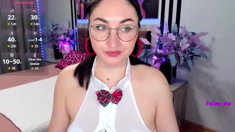 StefanaWinter online show from May 25, 10:10 am