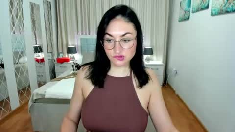 Snapshot of stefanawinter chatting on July 14, 4:50 am StefanaWinter online show from July 14, 4:50 am