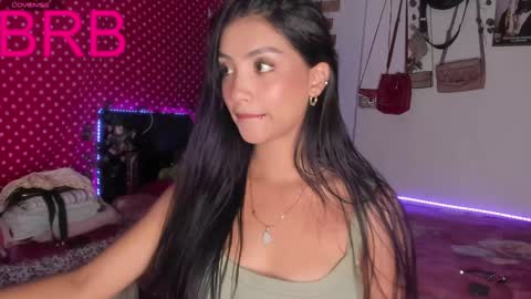 Im MiaIts my first day here  online show from January 13, 3:12 am