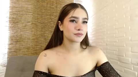 stefannycipriani_ online show from March 27, 2:50 pm