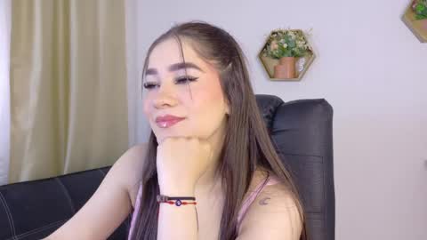 Snapshot of stefannycipriani_ chatting on July 28, 6:20 pm stefannycipriani_ online show from July 28, 6:20 pm