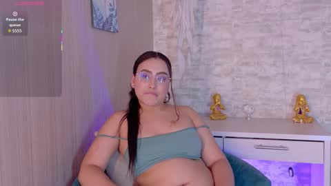 Snapshot of stefannyrivas chatting on October 22, 7:57 pm Stefanny online show from October 22, 7:57 pm