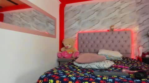 stefany_andruw online show from November 21, 5:22 pm