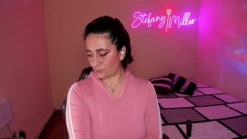 Snapshot of stefanyhotmilf chatting on January 10, 12:47 pm stefany online show from January 10, 12:47 pm