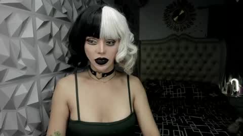 Jane online show from April 20, 2:53 pm