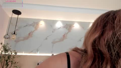 Snapshot of steffabeck chatting on March 27, 11:32 am online show from March 27, 11:32 am