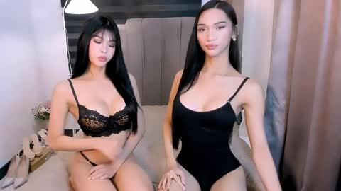 Snapshot of steffani_deluxe chatting on May 18, 6:52 am STEF online show from May 18, 6:52 am
