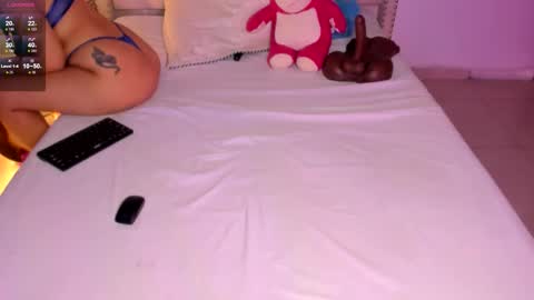 Snapshot of steffany_lopez_ chatting on September 10, 6:19 pm steffany_lopez_ online show from September 10, 6:19 pm