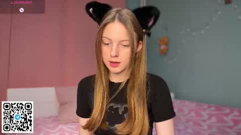 STEFI  Streams every day from 10 PM GTM1  online show from February 1, 12:26 pm