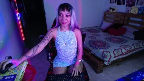   online show from October 31, 4:02 am