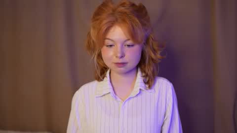 Stella online show from September 16, 1:50 am