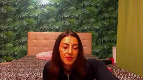 Snapshot of stella_john chatting on January 21, 4:10 am Stella John online show from January 21, 4:10 am