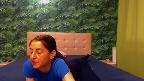 Snapshot of stella_john chatting on February 11, 5:58 am Stella John online show from February 11, 5:58 am